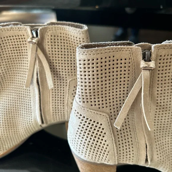 Women's Tom’s Tan Ankle Boots - Picture 2 of 6